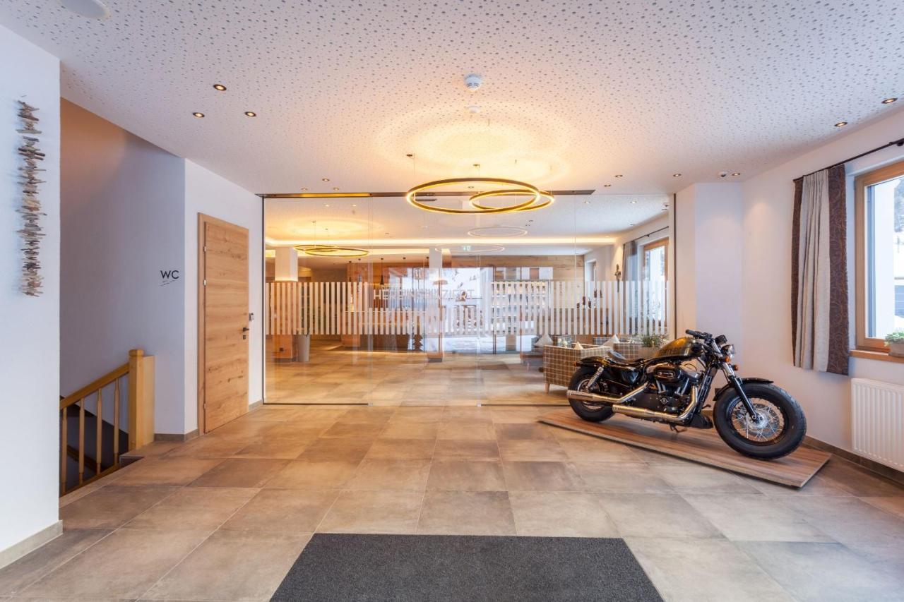 גלטור Hotel Luggi מראה חיצוני תמונה