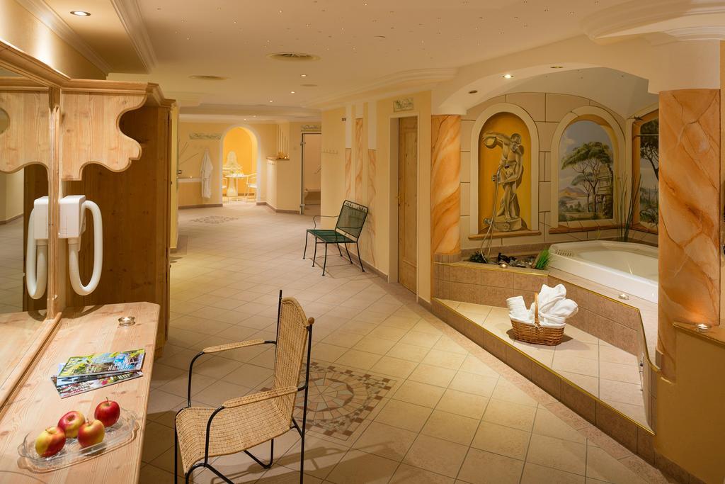 גלטור Hotel Luggi מראה חיצוני תמונה